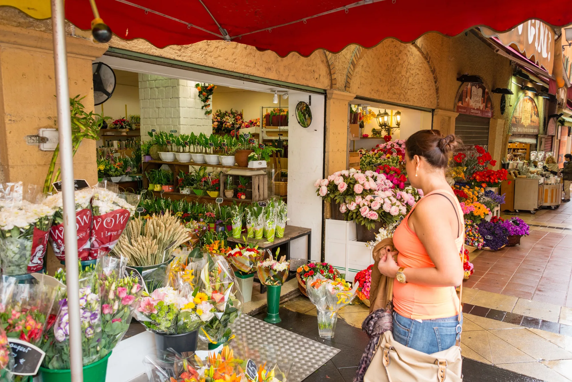 L'interno della bottega